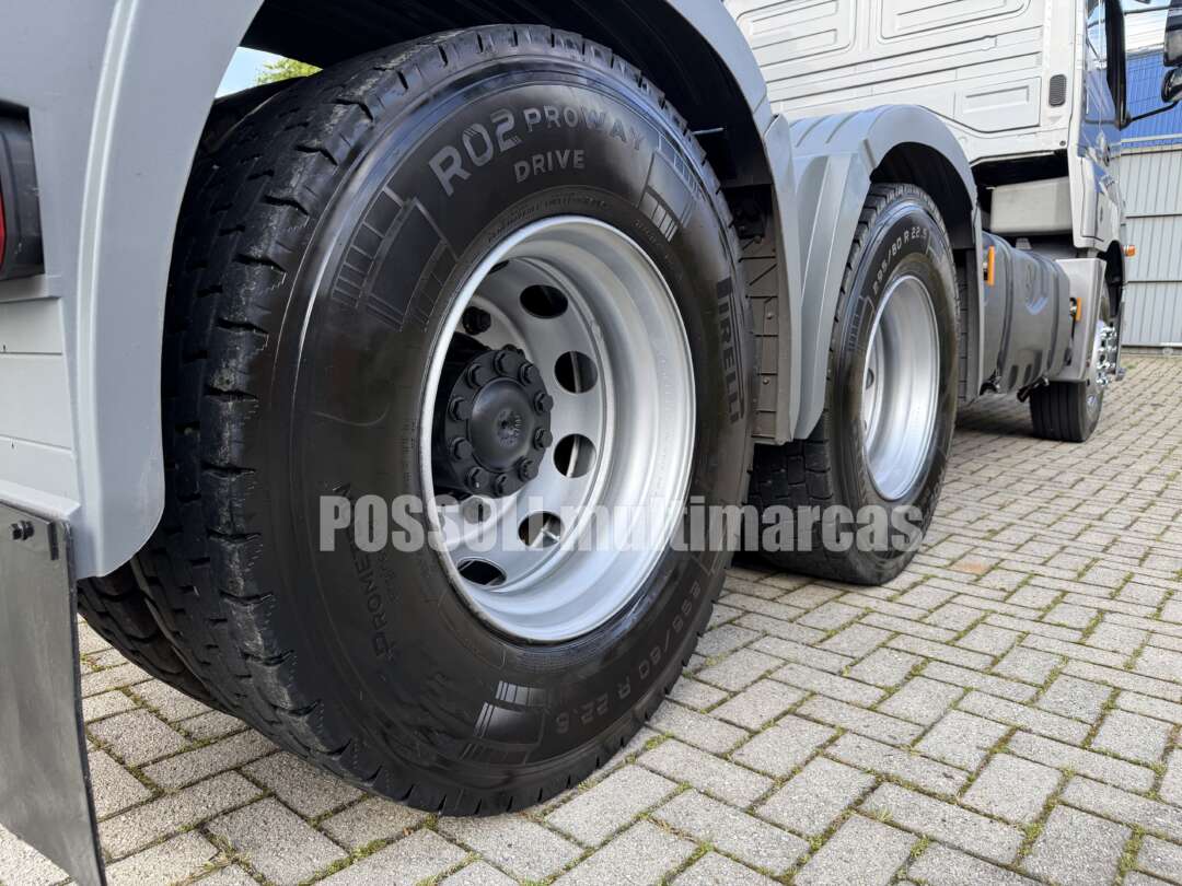 Caminhão MERCEDES BENZ MB 2644 Cavalo Mecânico ANO 2023 de Possoli Multimarcas no Paraná