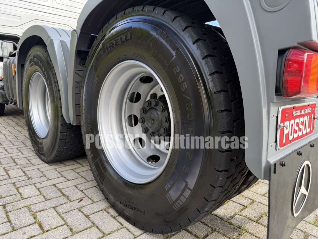 Caminhão MERCEDES BENZ MB 2644 Cavalo Mecânico ANO 2023 de Possoli Multimarcas no Paraná