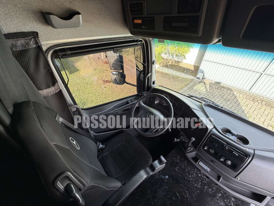 Caminhão MERCEDES BENZ MB 2644 Cavalo Mecânico ANO 2023 de Possoli Multimarcas no Paraná