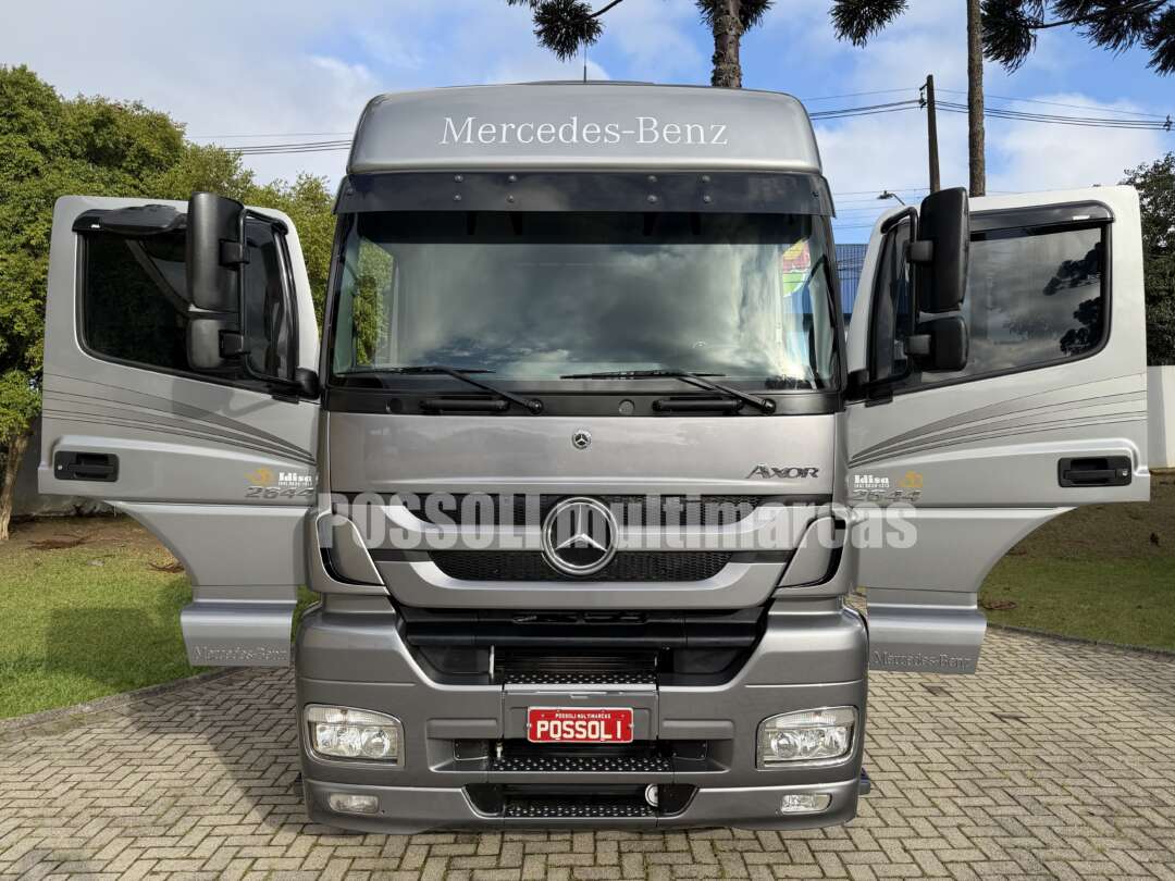 Caminhão MERCEDES BENZ MB 2644 Cavalo Mecânico ANO 2023 de Possoli Multimarcas no Paraná