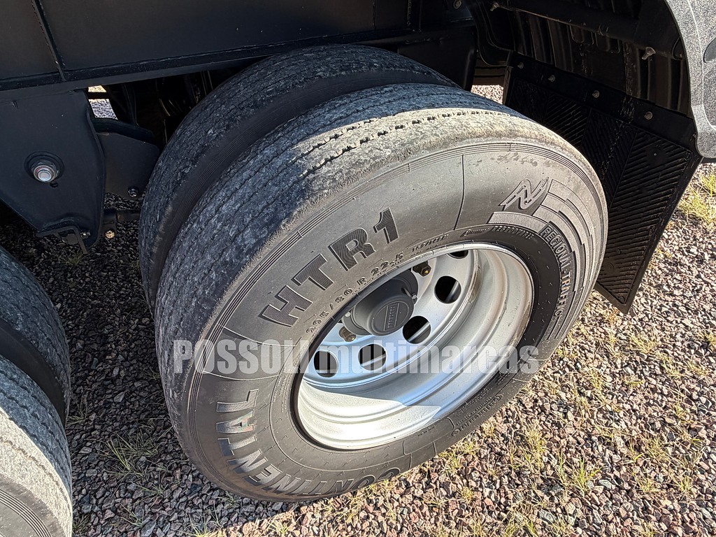 Carreta SEMI-REBOQUE BAU SIDER Truckvan ANO 2025 4 Eixos de Possoli Multimarcas no Paraná