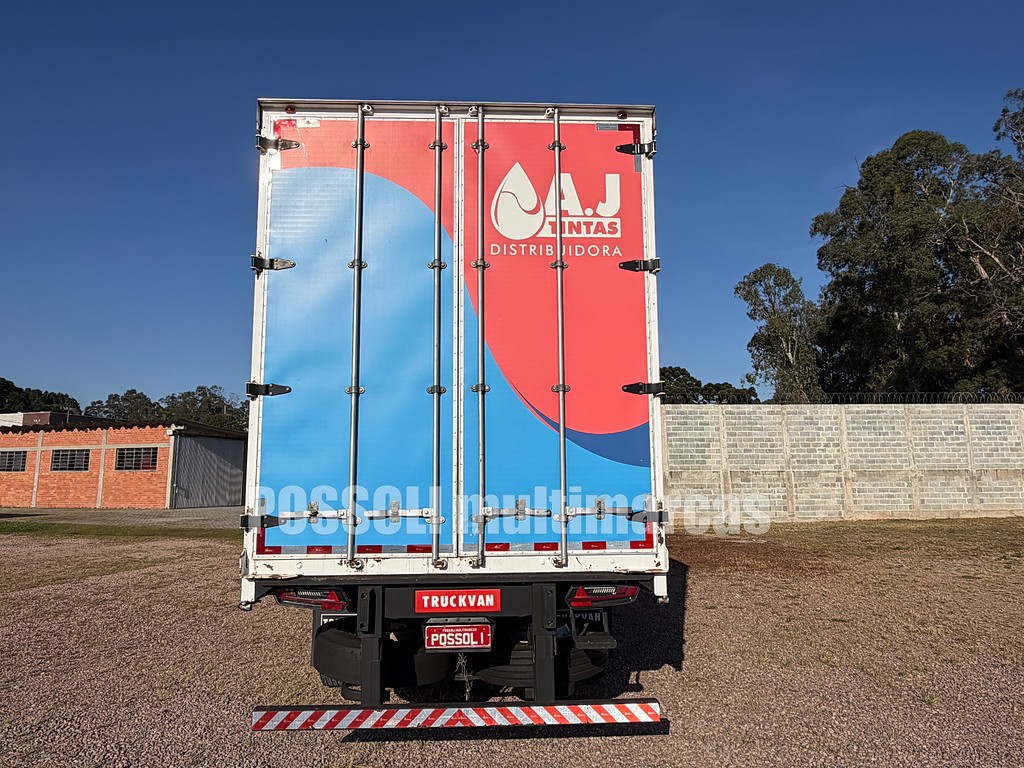 Carreta SEMI-REBOQUE BAU SIDER Truckvan ANO 2025 4 Eixos de Possoli Multimarcas no Paraná