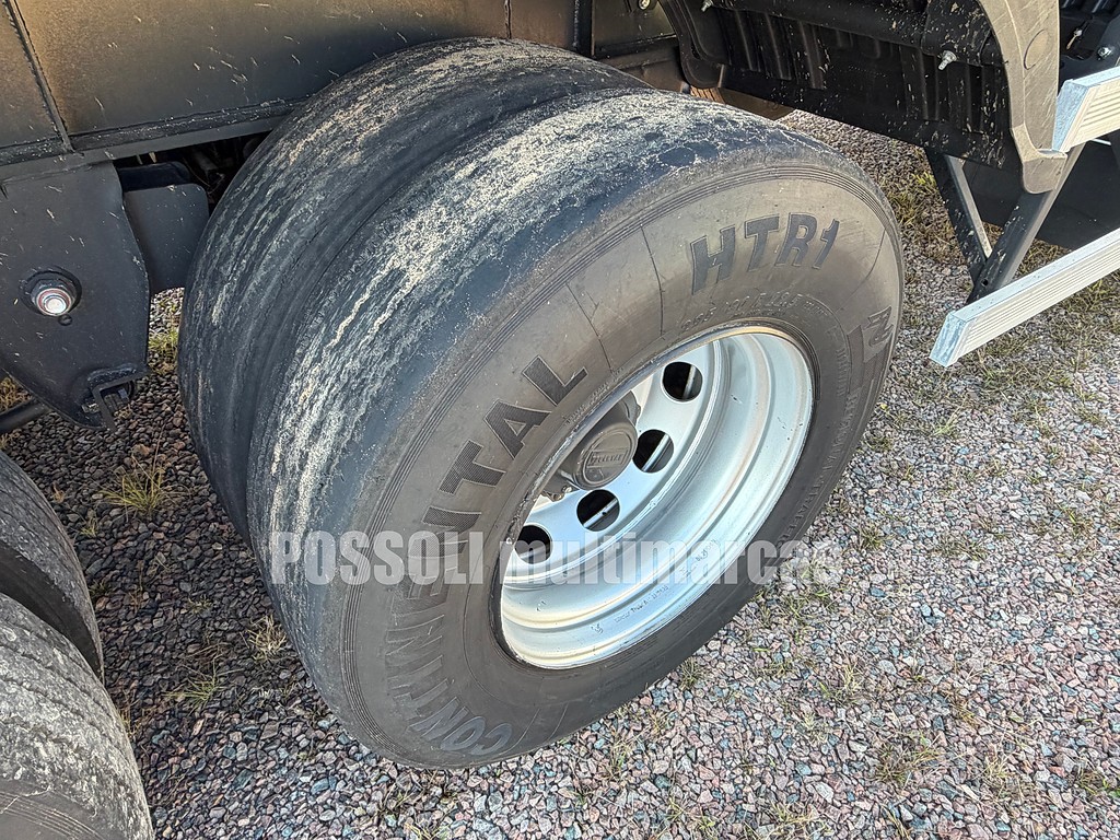 Carreta SEMI-REBOQUE BAU SIDER Truckvan ANO 2025 4 Eixos de Possoli Multimarcas no Paraná