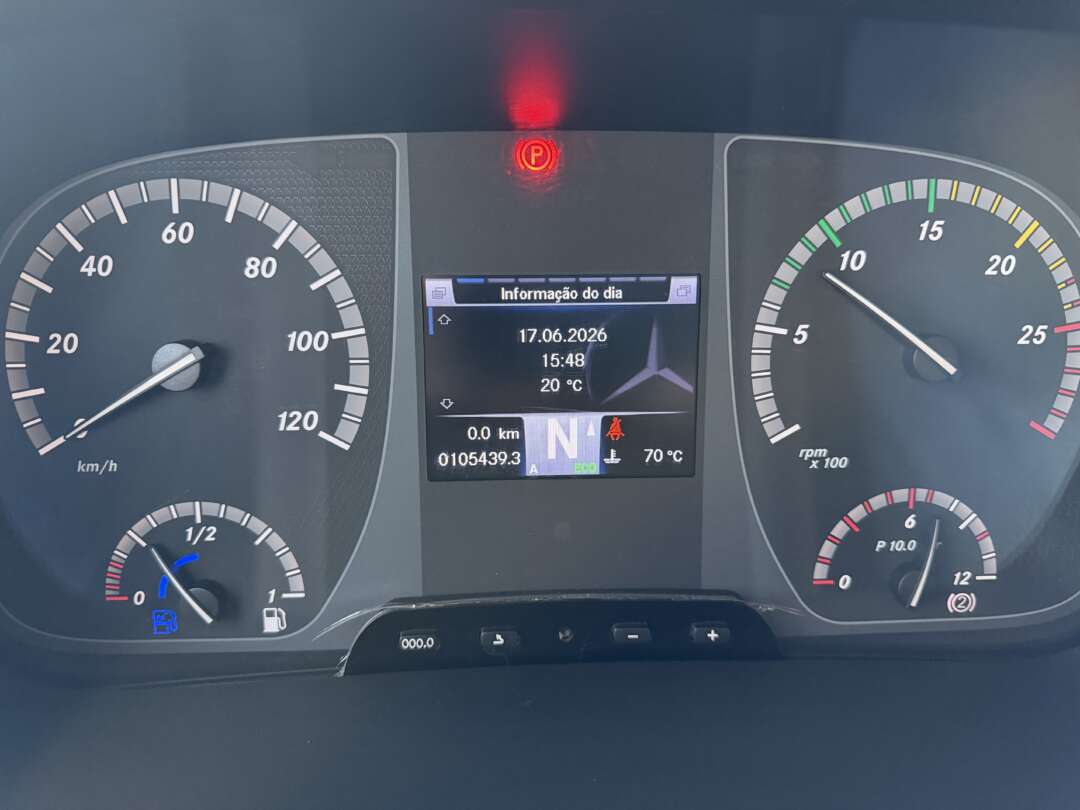 Caminhão MERCEDES BENZ MB 2544 Cavalo Mecânico ANO 2021 de Possoli Multimarcas no Paraná