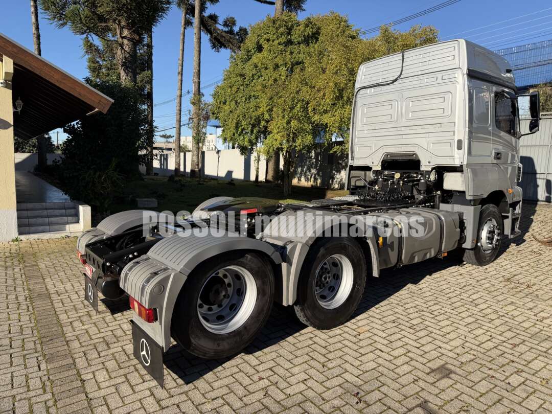 Caminhão MERCEDES BENZ MB 2544 Cavalo Mecânico ANO 2021 de Possoli Multimarcas no Paraná