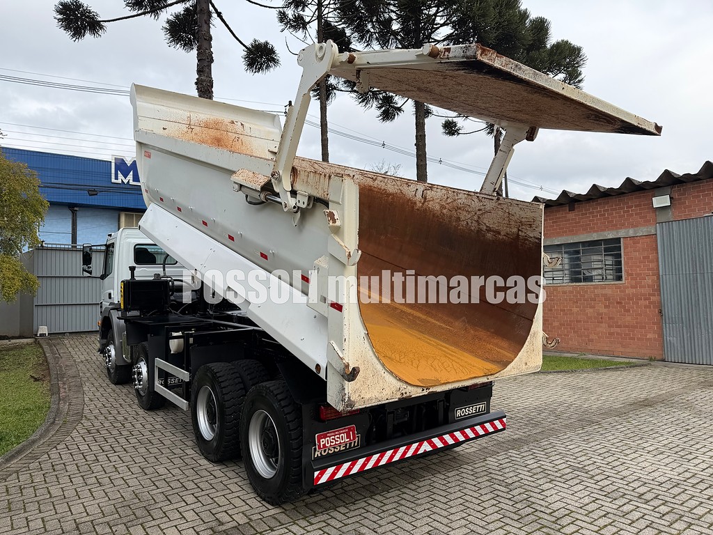 Caminhão MERCEDES BENZ MB 3131 Caçamba Basculante ANO 2022 de Possoli Multimarcas no Paraná