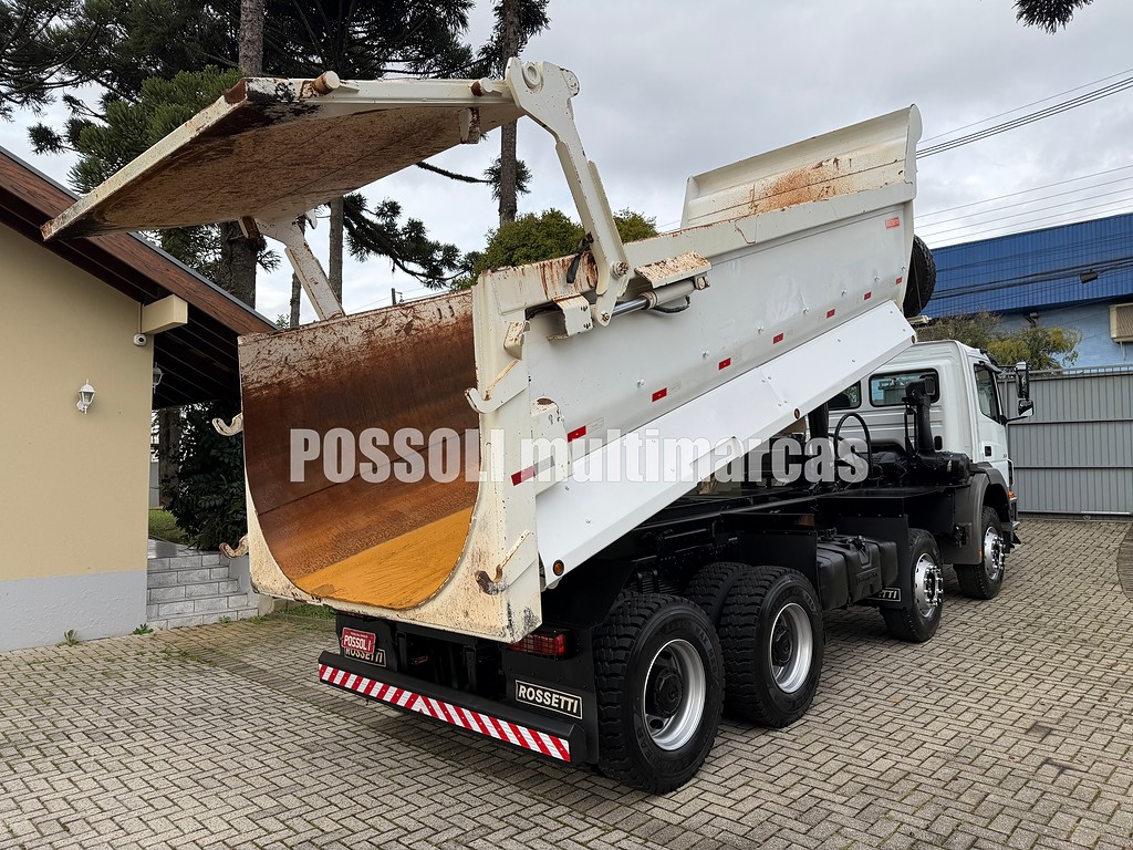 Caminhão MERCEDES BENZ MB 3131 Caçamba Basculante ANO 2022 de Possoli Multimarcas no Paraná