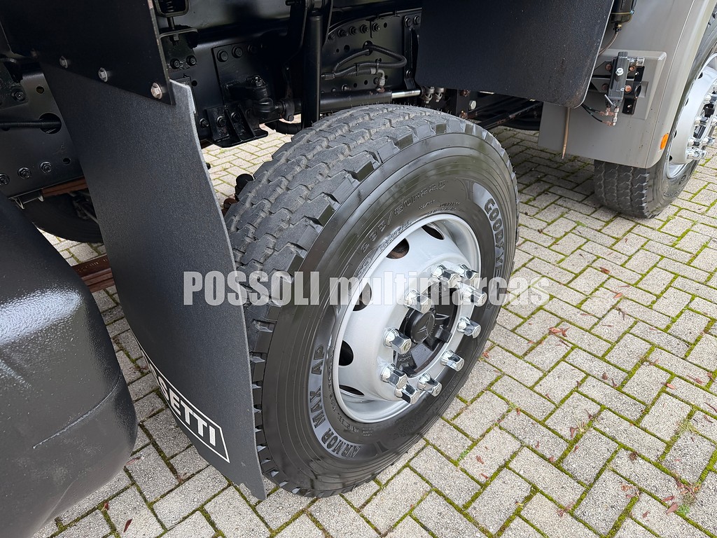 Caminhão MERCEDES BENZ MB 3131 Caçamba Basculante ANO 2022 de Possoli Multimarcas no Paraná