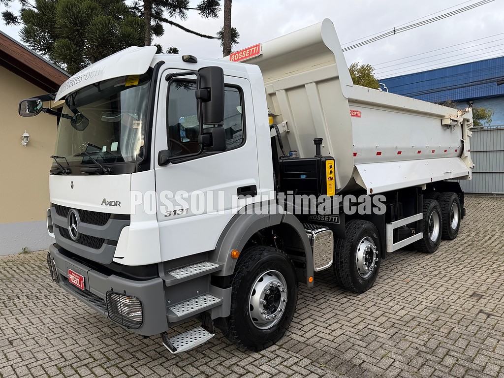 Caminhão MERCEDES BENZ MB 3131 Caçamba Basculante ANO 2022 de Possoli Multimarcas no Paraná