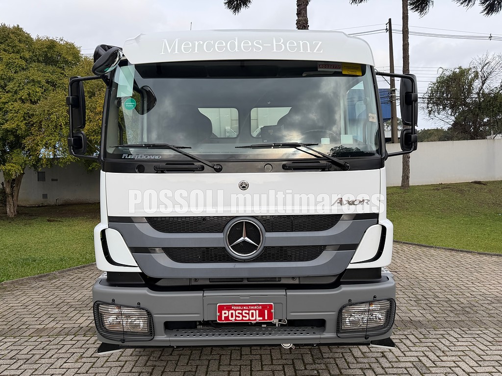 Caminhão MERCEDES BENZ MB 3131 Caçamba Basculante ANO 2022 de Possoli Multimarcas no Paraná