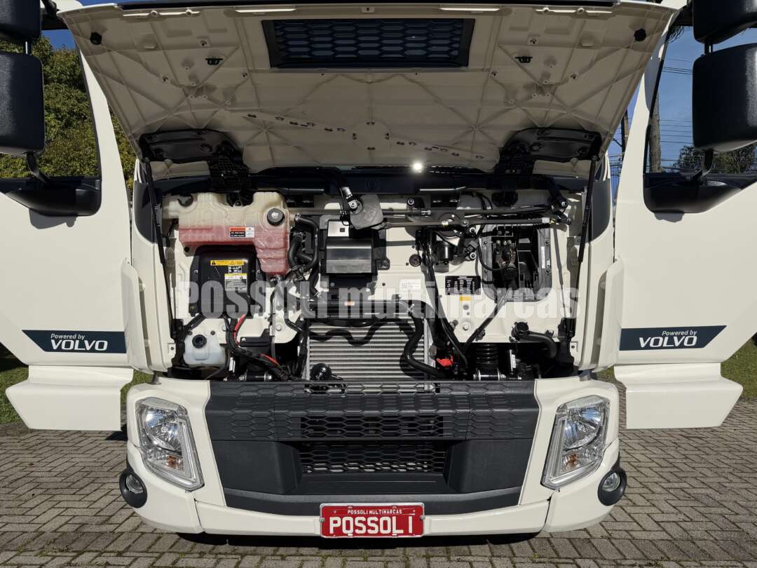 Caminhão VOLVO VM 290 MAX Chassis ANO 2024 de Possoli Multimarcas no Paraná