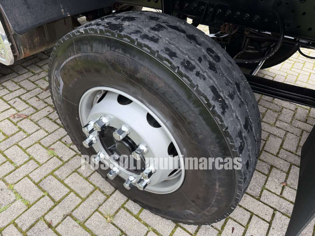 Caminhão MERCEDES BENZ MB 3131 Caçamba Basculante ANO 2022 de Possoli Multimarcas no Paraná