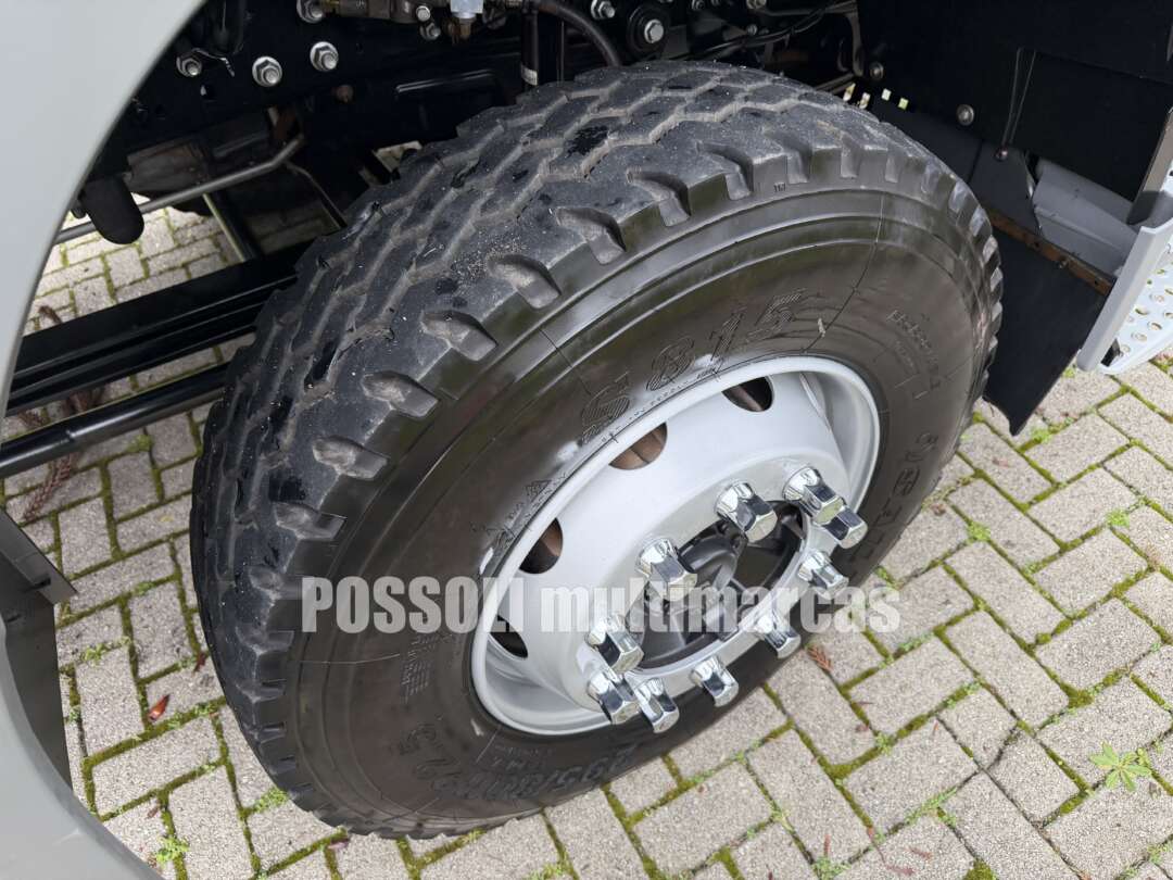 Caminhão MERCEDES BENZ MB 3131 Caçamba Basculante ANO 2022 de Possoli Multimarcas no Paraná