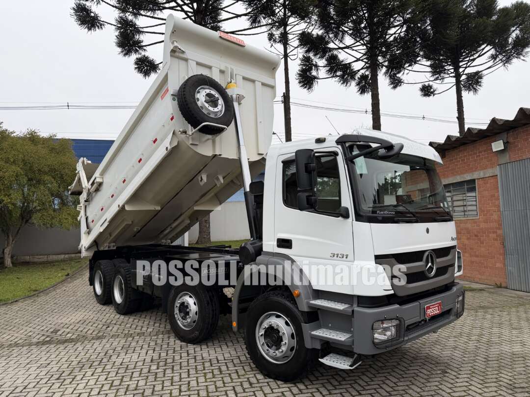 Caminhão MERCEDES BENZ MB 3131 Caçamba Basculante ANO 2022 de Possoli Multimarcas no Paraná