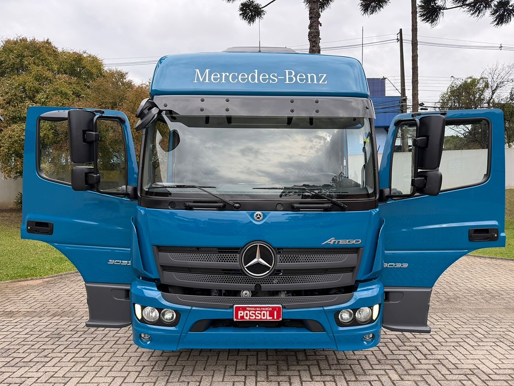 MB ATEGO 3033 8X2 2024/2025 191.558 KM ORIGINAL BI-TRUCK (8X2) CHASSIS 12 PNEUS NOVOS X-BRI de Possoli Multimarcas no Paraná