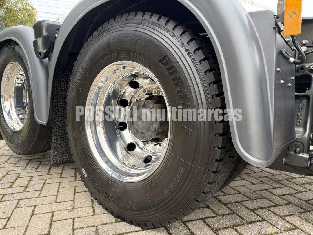 Caminhão MERCEDES BENZ MB 2548 Cavalo Mecânico ANO 2022 de Possoli Multimarcas no Paraná