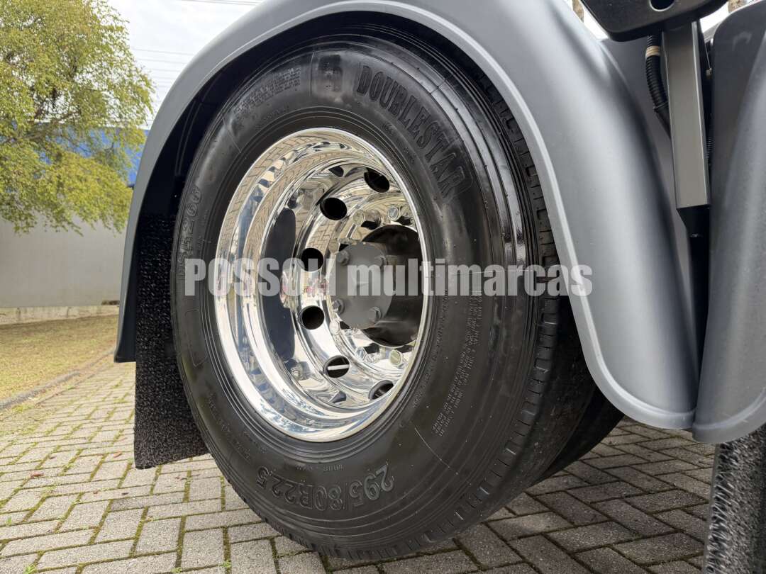 Caminhão MERCEDES BENZ MB 2548 Cavalo Mecânico ANO 2022 de Possoli Multimarcas no Paraná