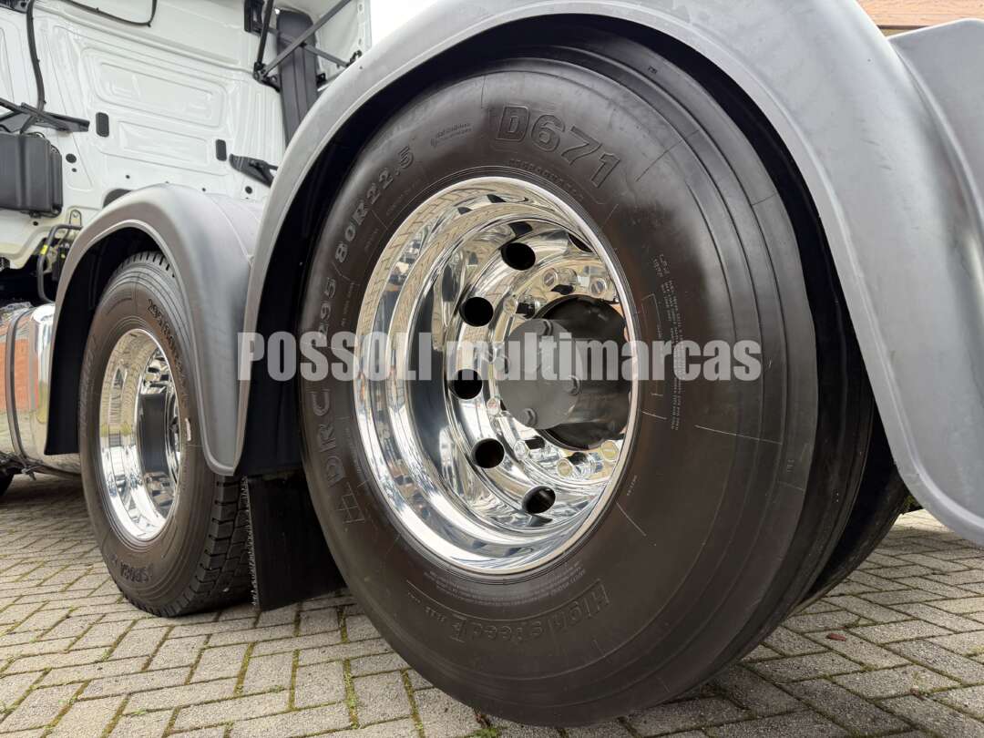 Caminhão MERCEDES BENZ MB 2548 Cavalo Mecânico ANO 2022 de Possoli Multimarcas no Paraná
