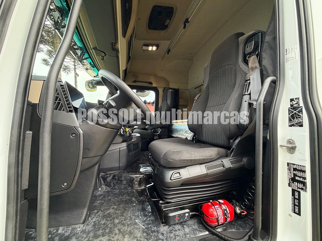 Caminhão MERCEDES BENZ MB 2548 Cavalo Mecânico ANO 2022 de Possoli Multimarcas no Paraná