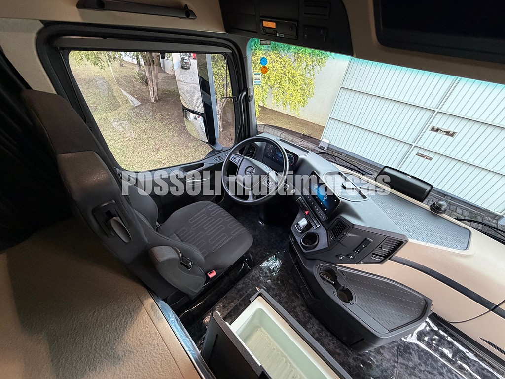 Caminhão MERCEDES BENZ MB 2548 Cavalo Mecânico ANO 2022 de Possoli Multimarcas no Paraná