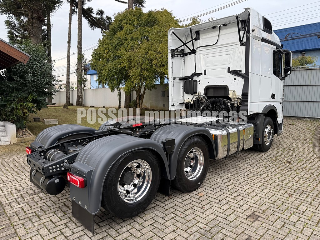Caminhão MERCEDES BENZ MB 2548 Cavalo Mecânico ANO 2022 de Possoli Multimarcas no Paraná