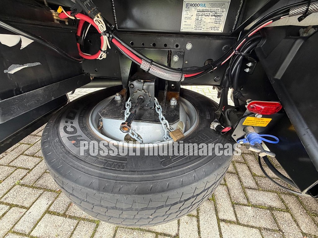 Caminhão MERCEDES BENZ MB 1317 Baú Frigorífico ANO 2025 de Possoli Multimarcas no Paraná