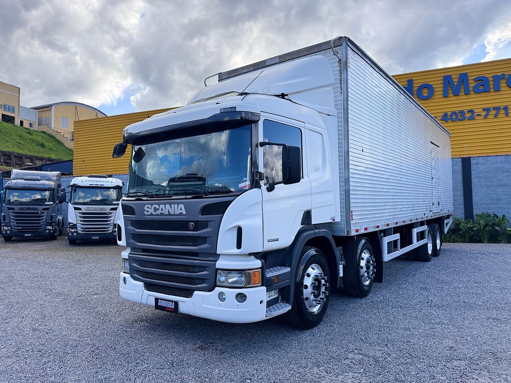 Caminhão SCANIA P310 Baú Furgão ANO 2016 de Siqueira Caminhões em São Paulo