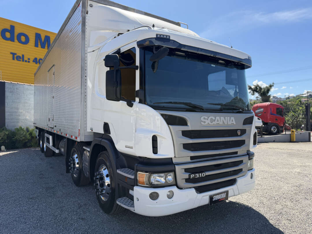 Caminhão SCANIA P310 Baú Furgão ANO 2016 de Siqueira Caminhões em São Paulo