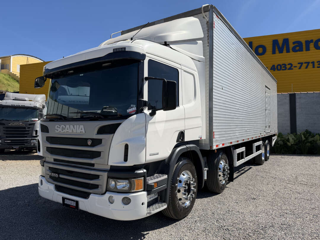 Caminhão SCANIA P310 Baú Furgão ANO 2016 de Siqueira Caminhões em São Paulo