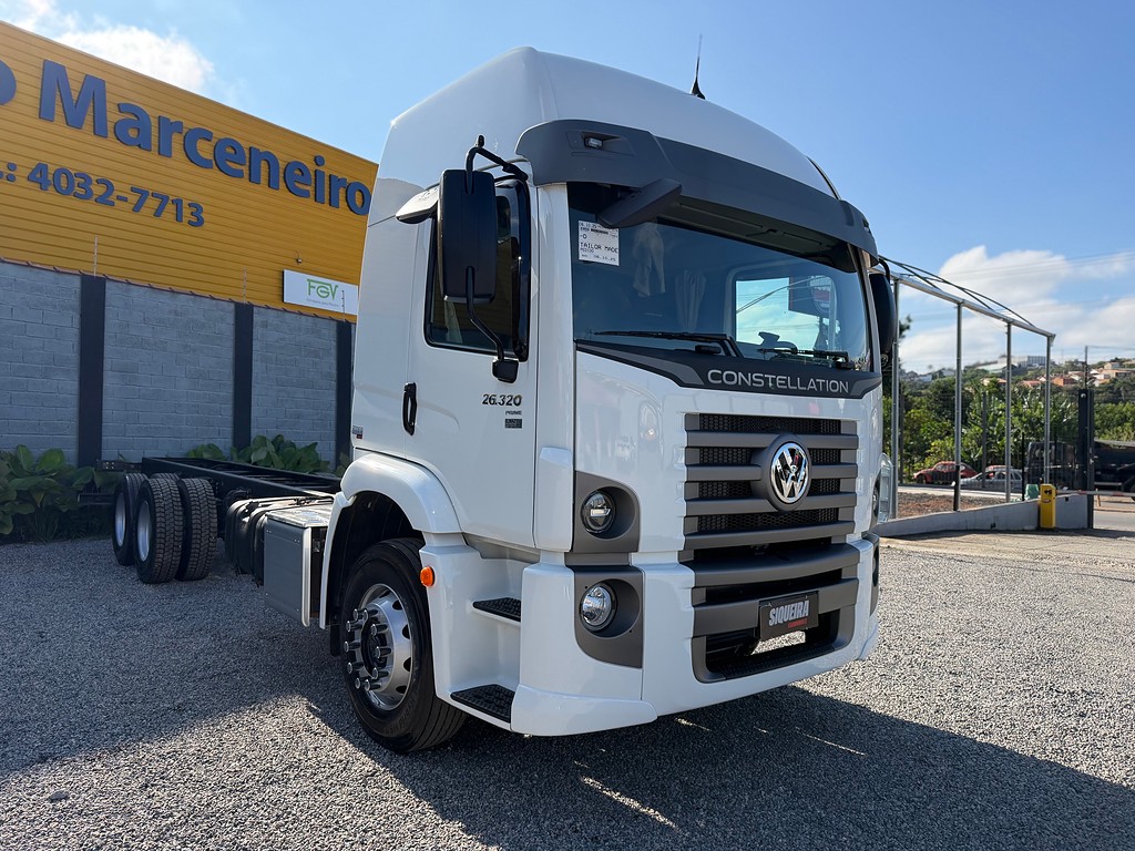 Caminhão VOLKSWAGEN VW 26310 Chassis ANO 2024 de Siqueira Caminhões em São Paulo