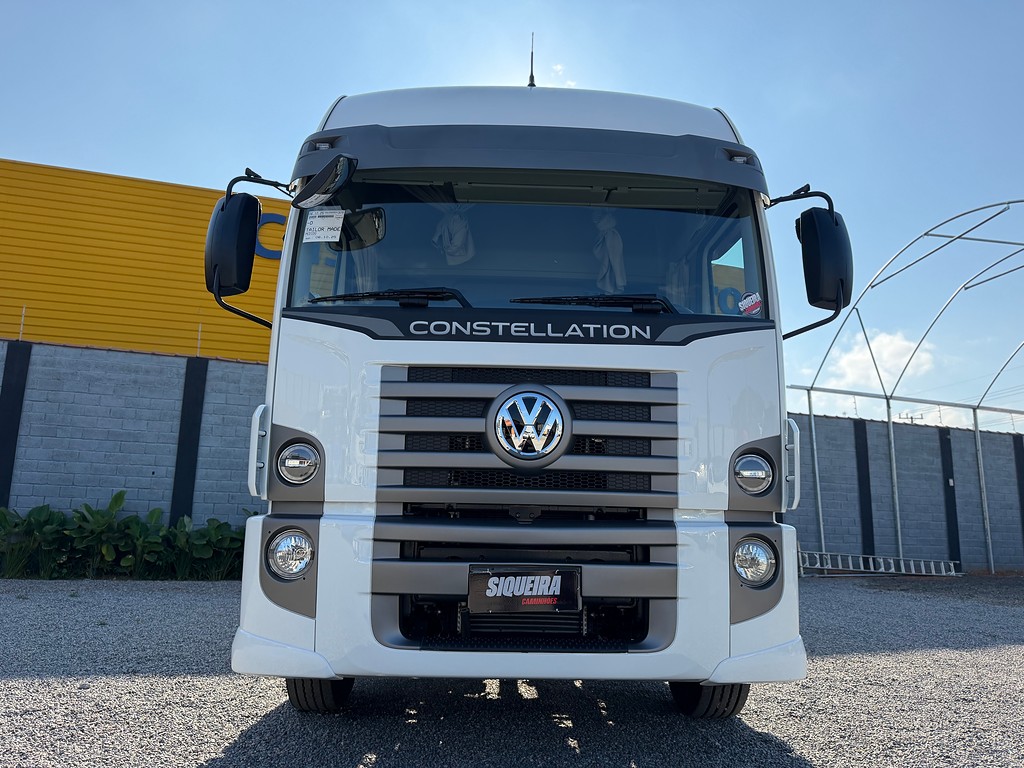 Caminhão VOLKSWAGEN VW 26310 Chassis ANO 2024 de Siqueira Caminhões em São Paulo