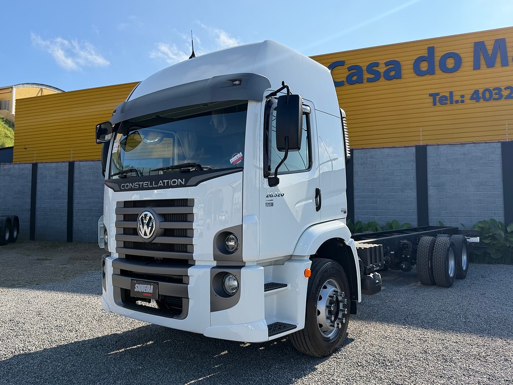 Caminhão VOLKSWAGEN VW 26310 Chassis ANO 2024 de Siqueira Caminhões em São Paulo
