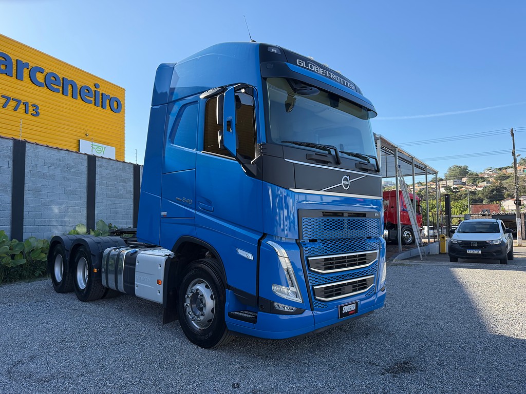 Caminhão VOLVO FH 540 Cavalo Mecânico ANO 2024 de Siqueira Caminhões em São Paulo