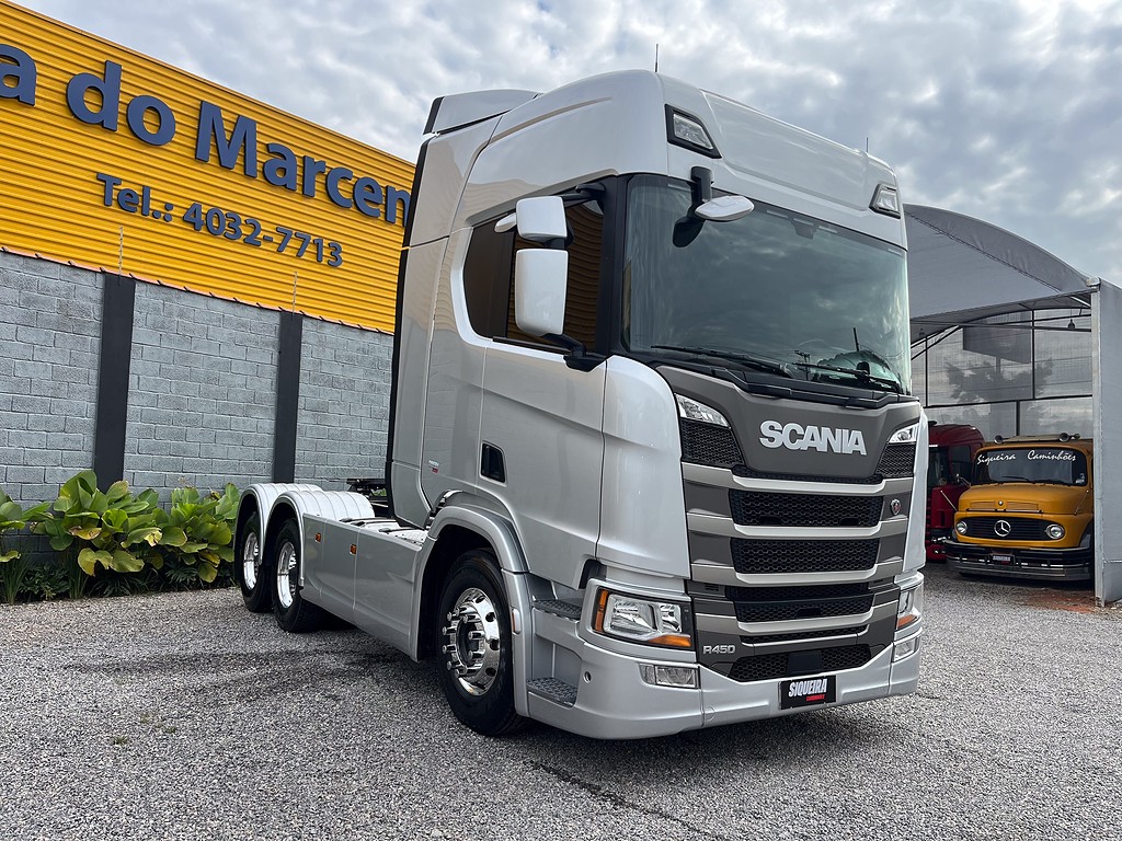 Caminhão SCANIA R-450 ANO 2023 de Siqueira Caminhões em São Paulo
