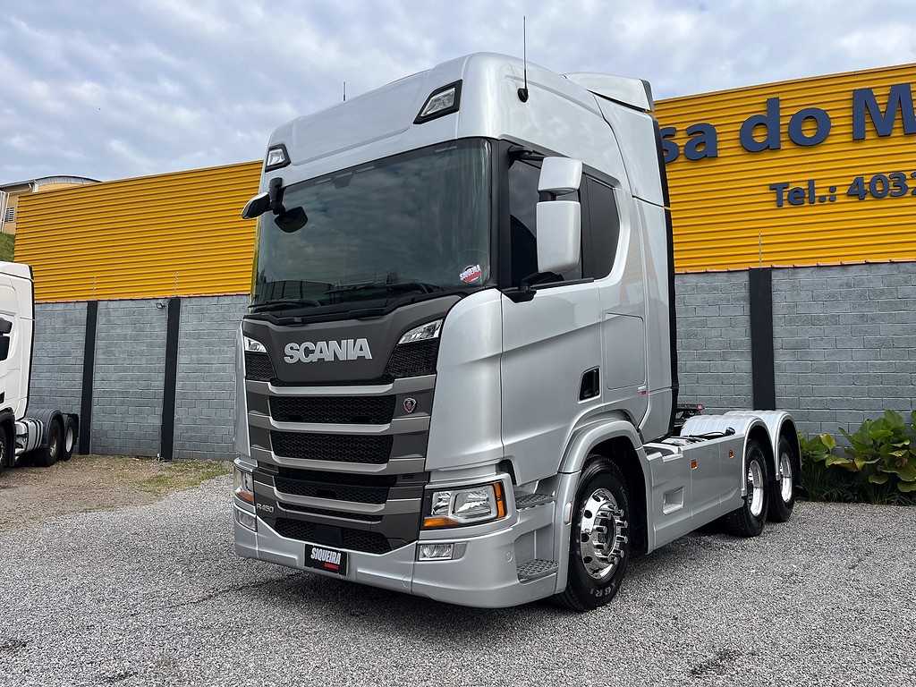 Caminhão SCANIA R-450 ANO 2023 de Siqueira Caminhões em São Paulo
