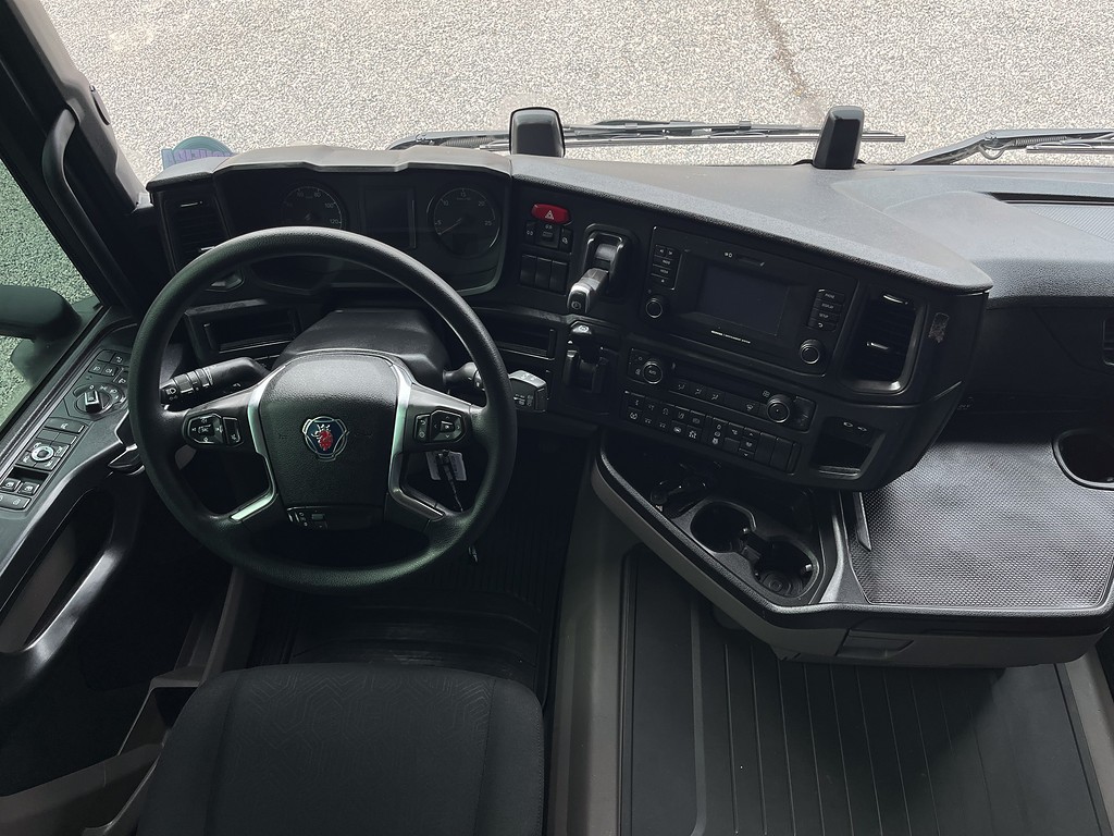 Caminhão SCANIA R-450 ANO 2023 de Siqueira Caminhões em São Paulo