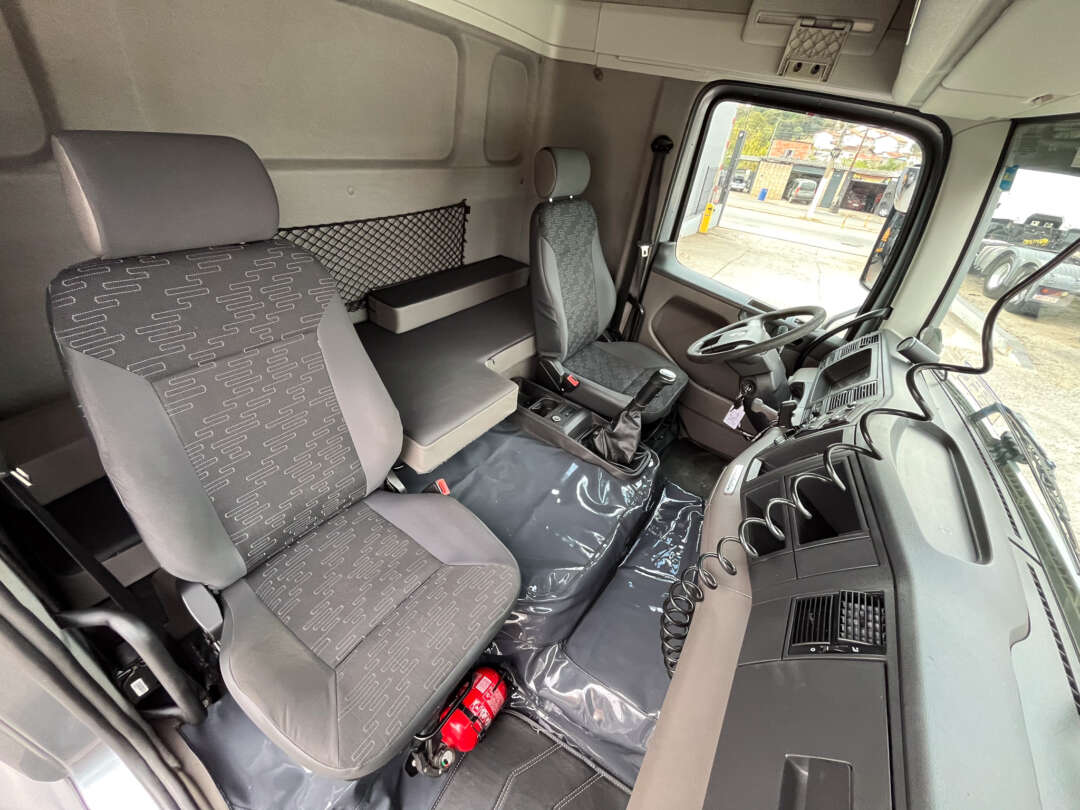 Caminhão VOLKSWAGEN VW 24330 Roll on off ANO 2020 de Siqueira Caminhões em São Paulo