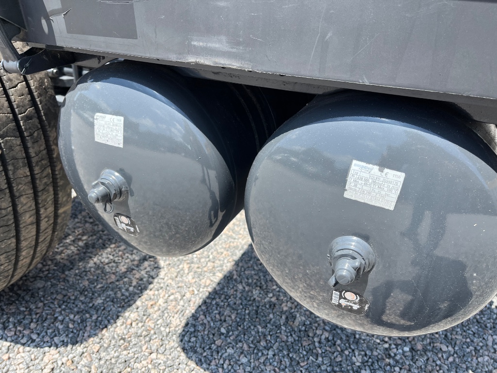Caminhão VOLVO VM 330 Chassis ANO 2022 de Siqueira Caminhões em São Paulo