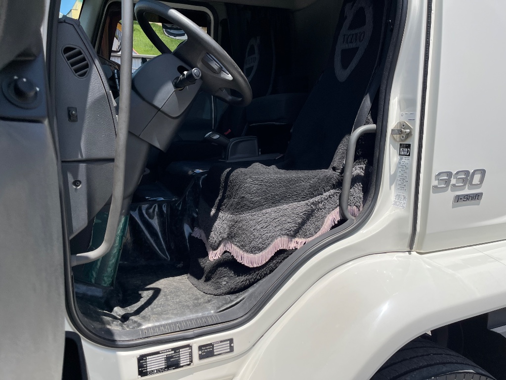 Caminhão VOLVO VM 330 Chassis ANO 2022 de Siqueira Caminhões em São Paulo