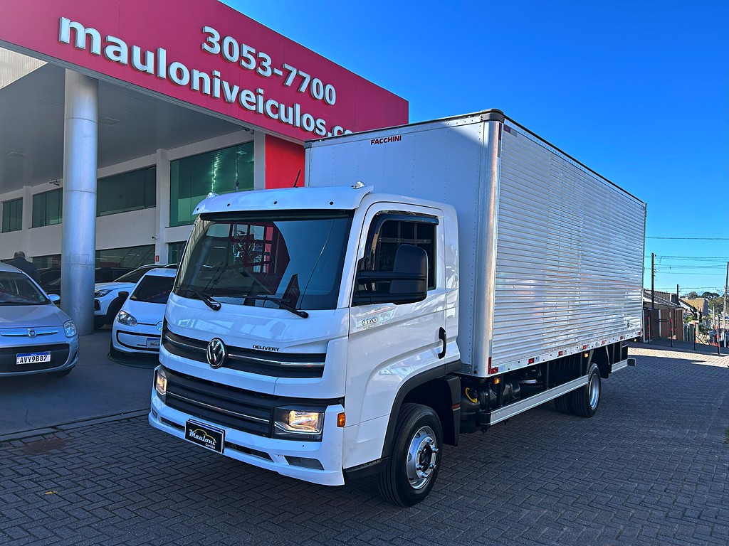 Caminhão VOLKSWAGEN VW 9170 Baú Furgão ANO 2022 de Mauloni Veiculos no Paraná