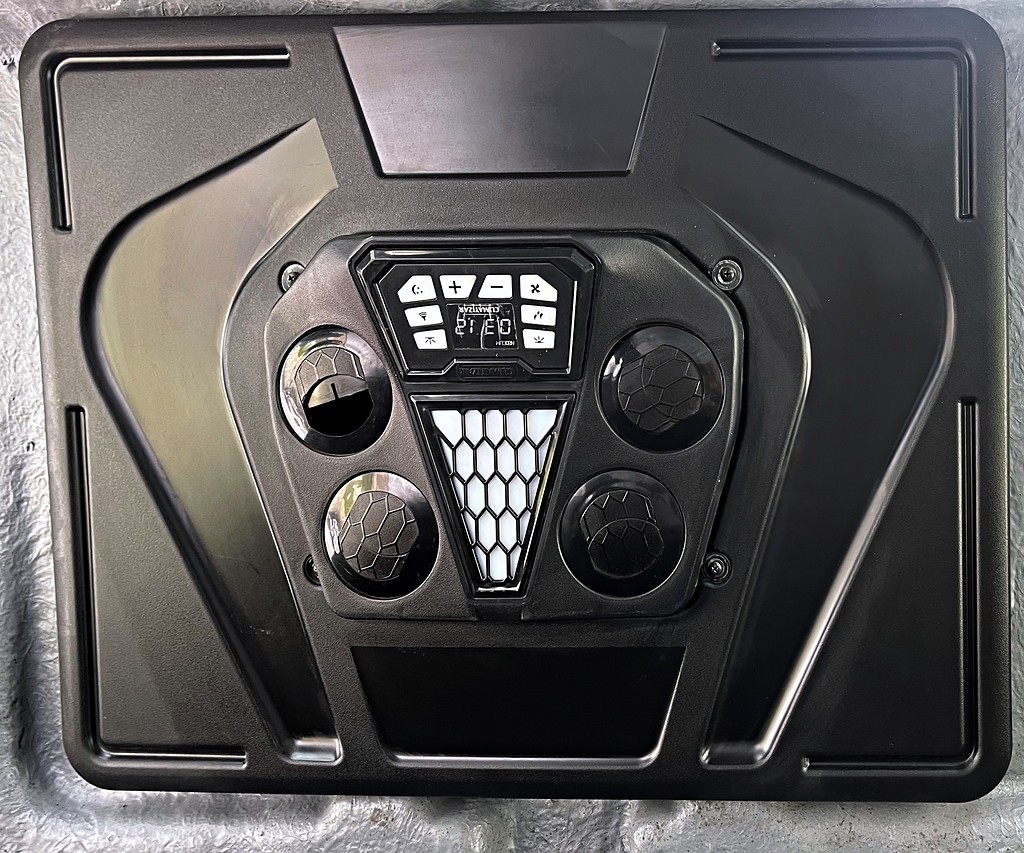 Caminhão VOLKSWAGEN VW 11180 Plataforma Guincho ANO 2023 de Mauloni Veiculos no Paraná