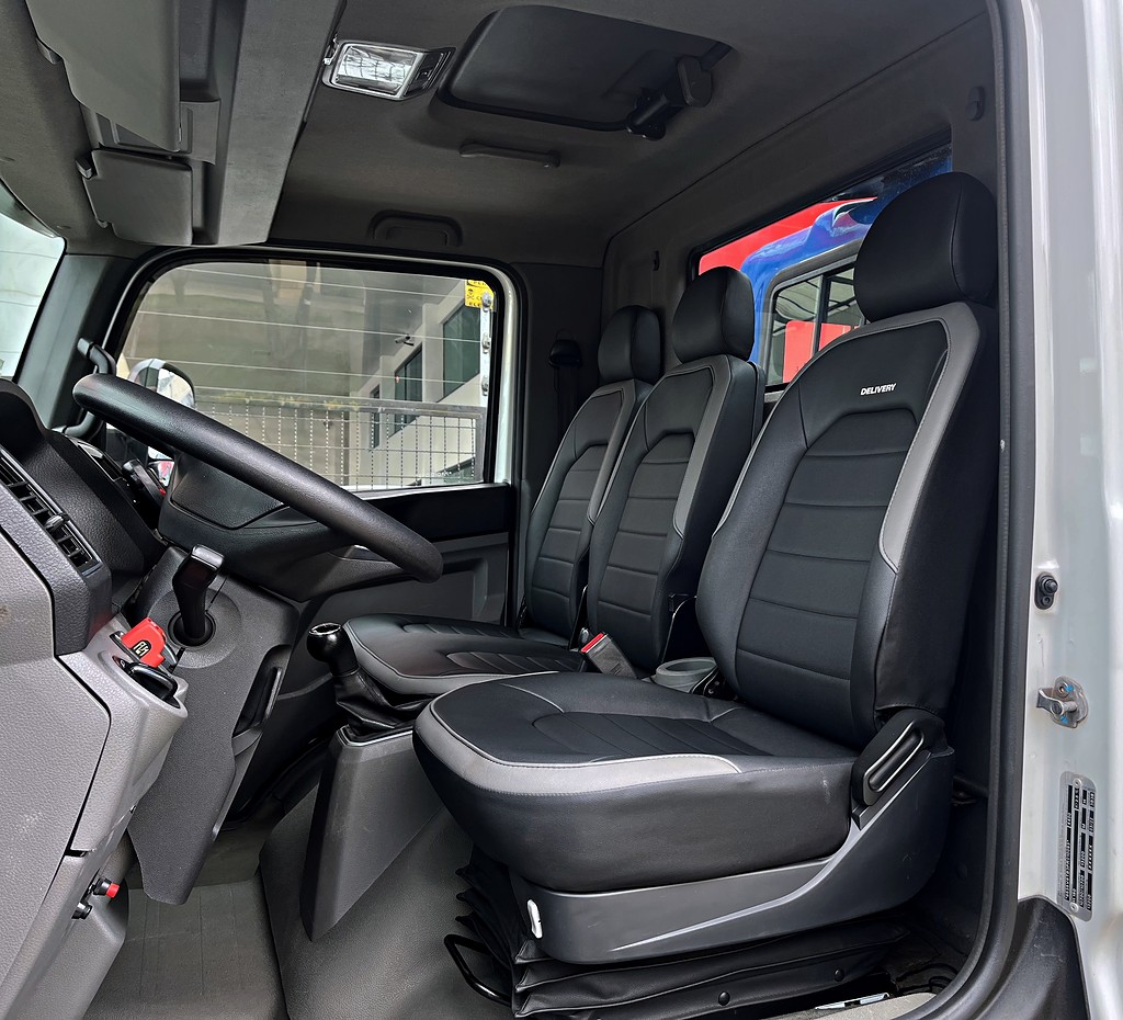 Caminhão VOLKSWAGEN VW 11180 Plataforma Guincho ANO 2023 de Mauloni Veiculos no Paraná