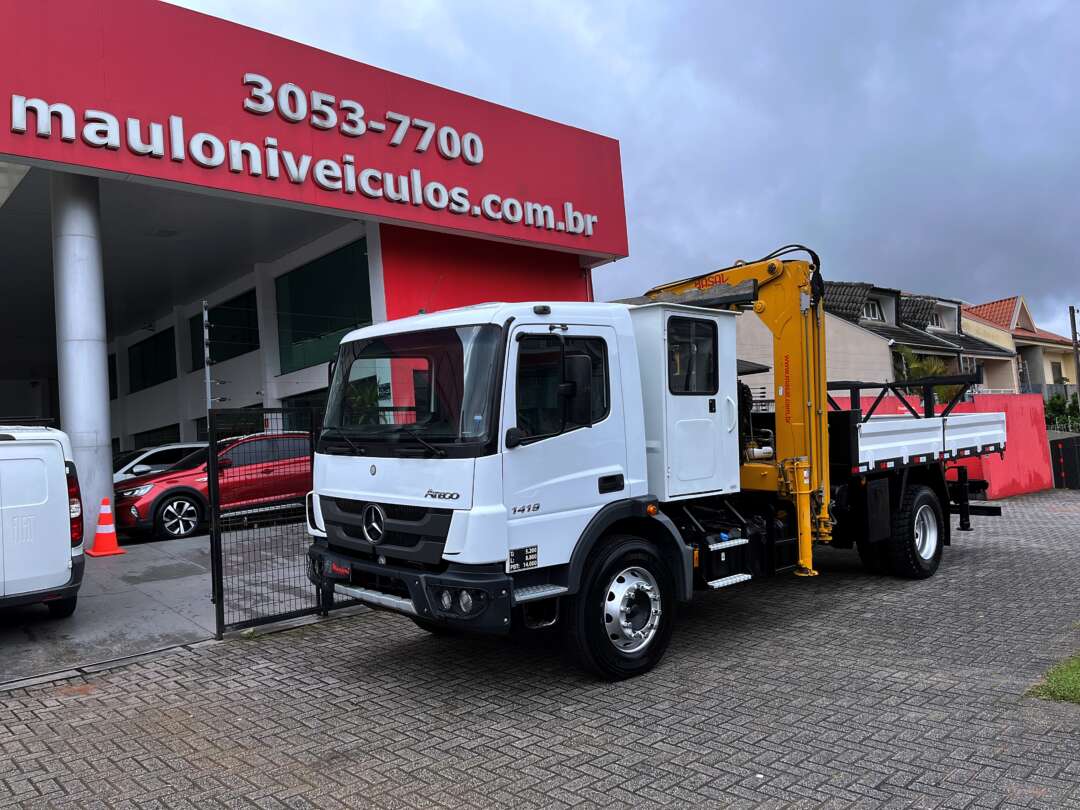 Caminhão MERCEDES BENZ MB 1419 Guincho Munck ANO 2021 de Mauloni Veiculos no Paraná