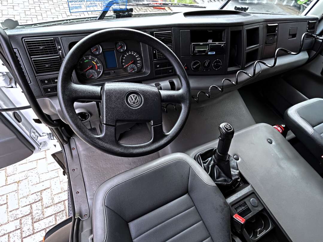 Caminhão VOLKSWAGEN VW 17190 Comboio ANO 2023 de Mauloni Veiculos no Paraná