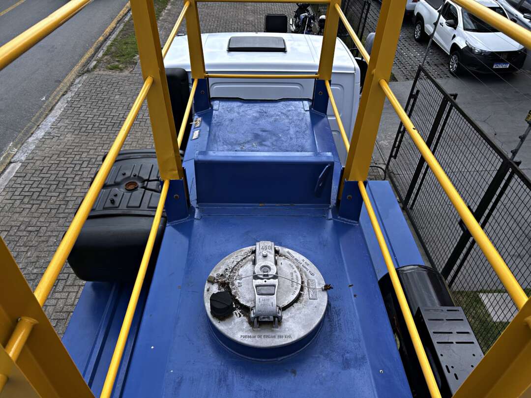 Caminhão VOLKSWAGEN VW 17190 Comboio ANO 2023 de Mauloni Veiculos no Paraná