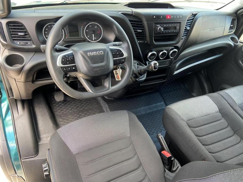 Caminhão IVECO DAILY 35-160 Baú Furgão ANO 2025 de Mauloni Veiculos no Paraná