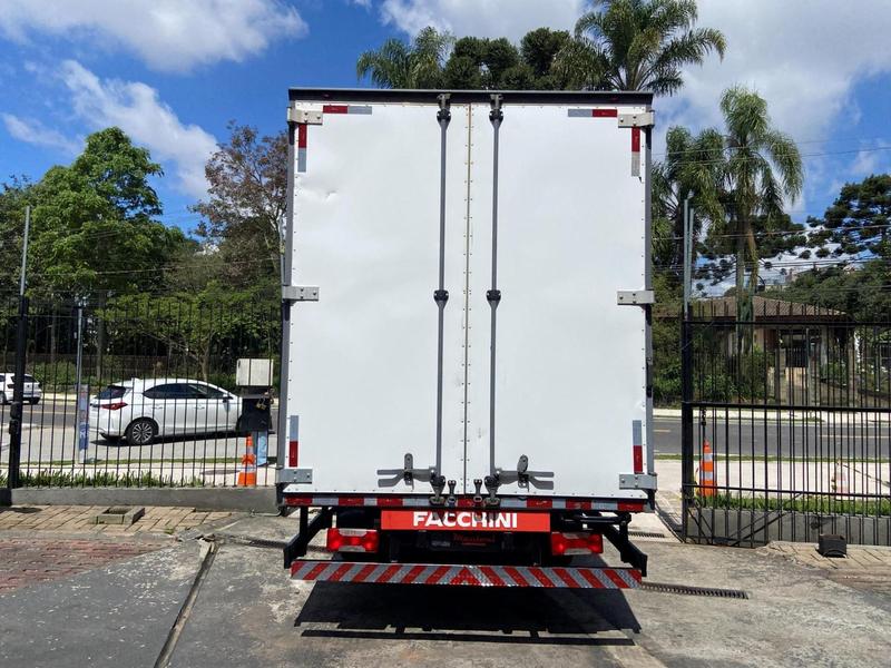 Caminhão IVECO DAILY 35-160 Baú Furgão ANO 2025 de Mauloni Veiculos no Paraná