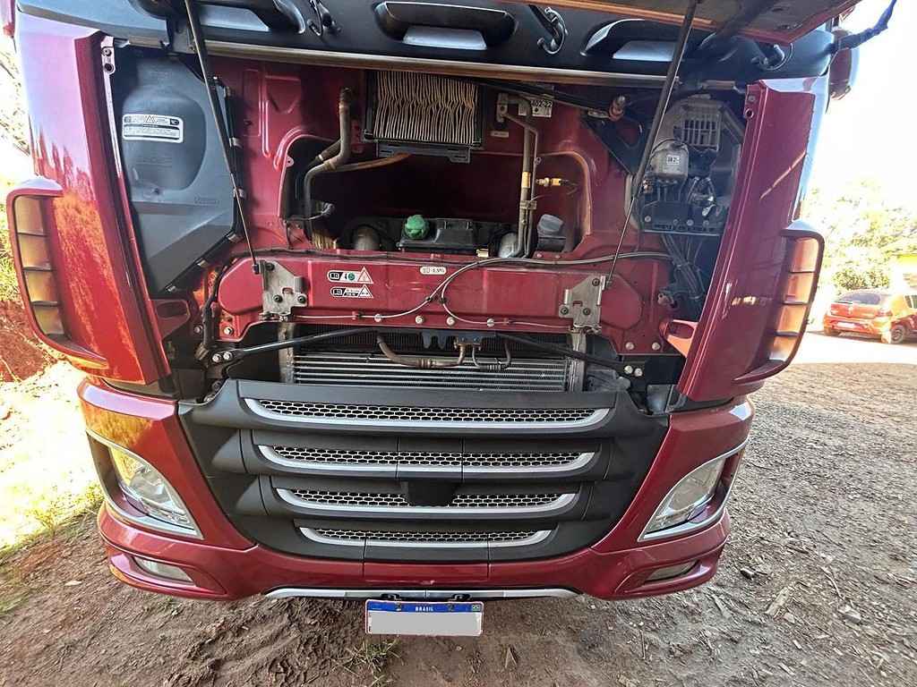 Caminhão DAF XF 530 Cavalo Mecânico ANO 2022 de Venda Truck Anuncios Itapeva SP em São Paulo