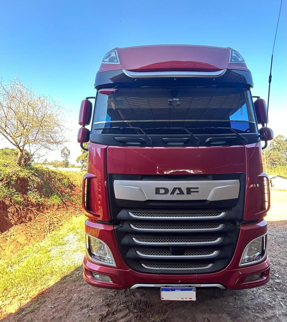 Caminhão DAF XF 530 Cavalo Mecânico ANO 2022 de Venda Truck Anuncios Itapeva SP em São Paulo
