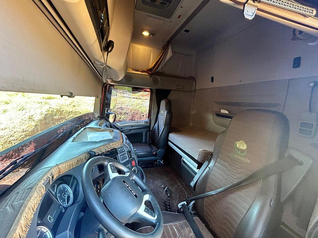 Caminhão DAF XF 530 Cavalo Mecânico ANO 2022 de Venda Truck Anuncios Itapeva SP em São Paulo